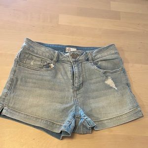 SO Jean shorts. Size 5.